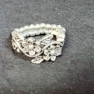 NWT Paparazzi - "Stop and Smell The Flowers" - Silver Ring